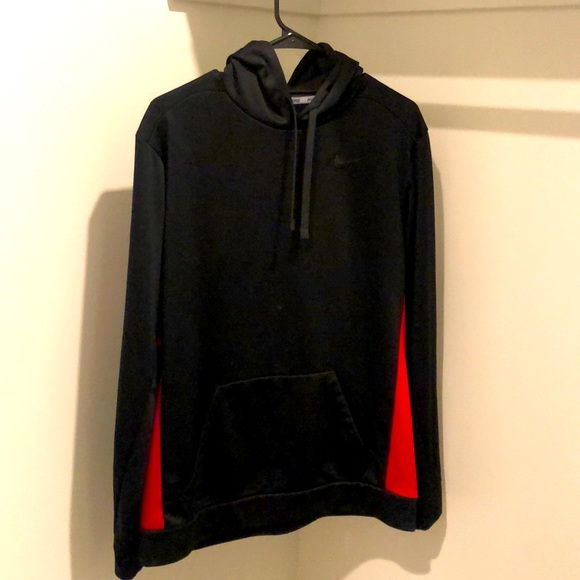 Nike black/red Therma-Fit hoodie. Large. - Picture 1 of 3